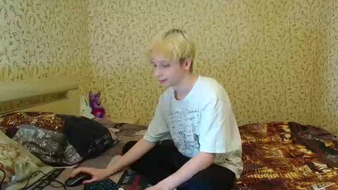 Snapshot of daylilong chatting on 10.05.25 DayliLong online show from 10.05.25