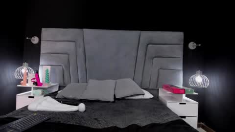 DAYRA ANGELS online show from 12.15.24
