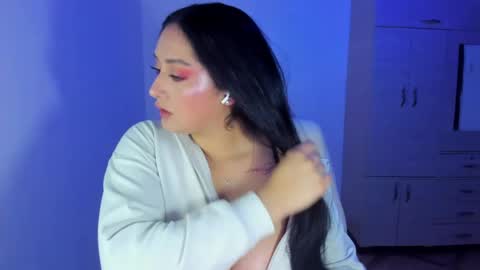    online show from 06.05.26