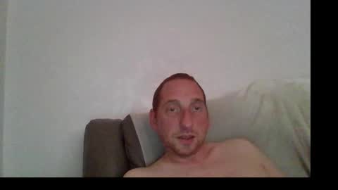 Snapshot of dazza2574 chatting on 10.10.25 dazza2574 online show from 10.10.25