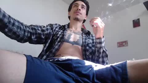 Snapshot of dazzayyy chatting on 10.26.25 dazzayy online show from 10.26.25