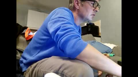 Dazzill online show from 10.10.25