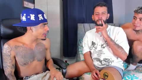 Snapshot of dcollins_ chatting on 10.13.25 dcollins_ online show from 10.13.25