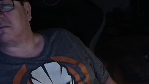 Snapshot of ddc444 chatting on 11.10.25 DC online show from 11.10.25