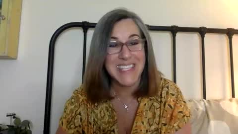 DDMolly online show from 04.07.26