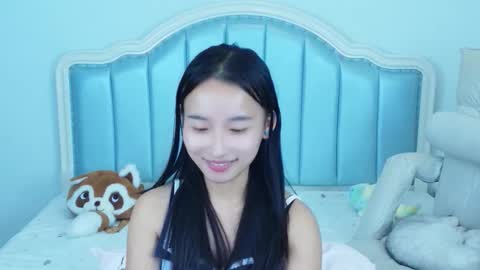 Snapshot of ddzfacai chatting on 10.19.25 Sandyxx online show from 10.19.25