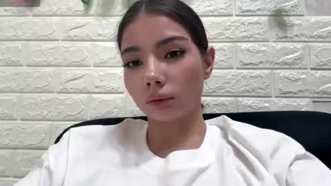 Snapshot of deandemarino chatting on 07.18.26 Marino online show from 07.18.26
