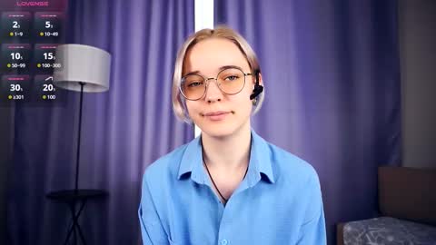 Charlie 18yo online show from 10.01.25