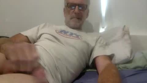 Snapshot of deanofflove221000 chatting on 11.27.25 deanofflove221000 online show from 11.27.25