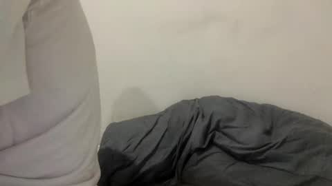 Snapshot of deanofflove221000 chatting on 02.25.26 deanofflove221000 online show from 02.25.26