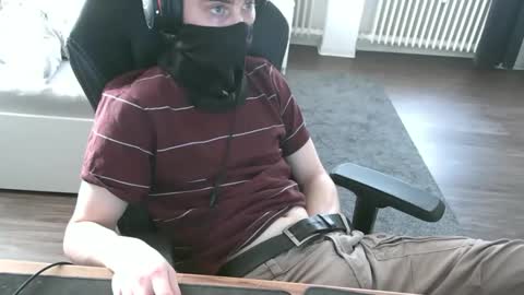 Snapshot of deanparkerx chatting on 10.24.25 Dean online show from 10.24.25