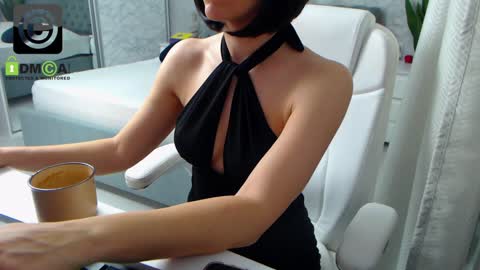 Snapshot of dear_ellisse chatting on 12.06.24 Elly online show from 12.06.24