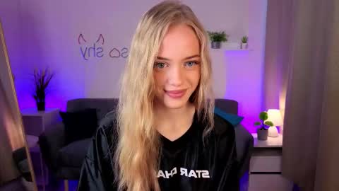 Snapshot of dear_tessa chatting on 02.28.26 Tessa online show from 02.28.26