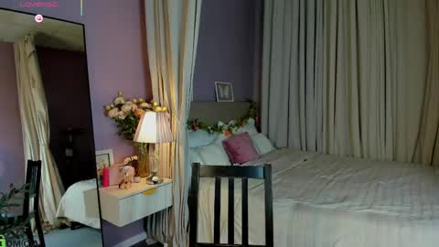 Emily GMT2 Mon 10 AM - 4 PM Wed 10 AM - 4 PM Thu 10 AM - 4 PM Fri 10 AM - 4 PM Sat 10 AM - 4 PM online show from 04.10.26