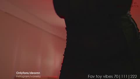 Snapshot of dearnina chatting on 02.28.25 NINA 30OFF online show from 02.28.25