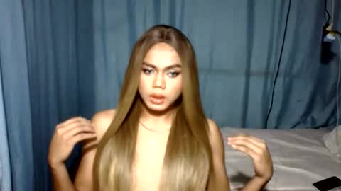 Snapshot of debbie_queen chatting on 05.25.26 debbie_queen online show from 05.25.26