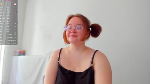 Snapshot of debbiewood chatting on 07.15.26 DeboraDebbieDee online show from 07.15.26