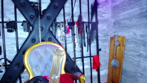 Snapshot of deborass_bdsm chatting on 01.03.25 DEBORA online show from 01.03.25