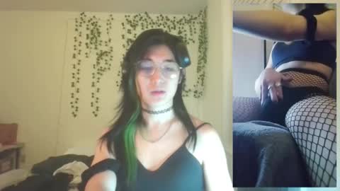 deciduousdoll online show from 11.23.25