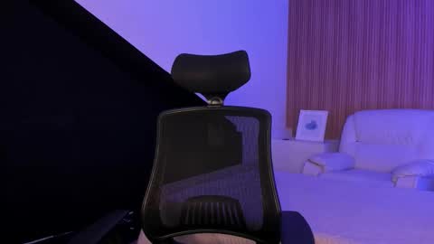 declan_fox online show from 10.11.25