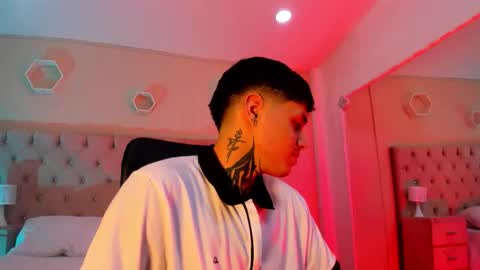 declan_fox online show from 10.18.25