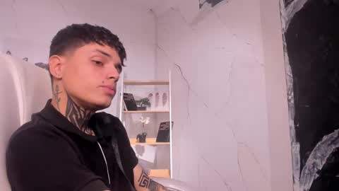 declan_fox online show from 11.03.25