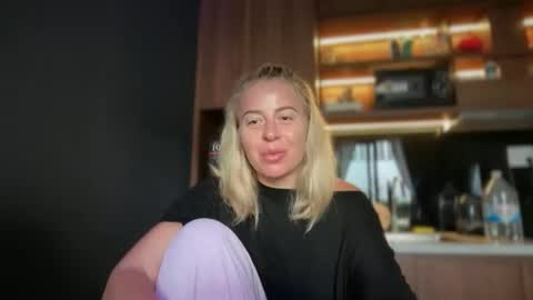 Snapshot of deean12 chatting on 02.18.26 deean12 online show from 02.18.26