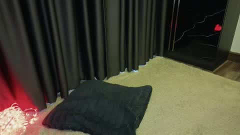 deedeedoll online show from 02.21.25