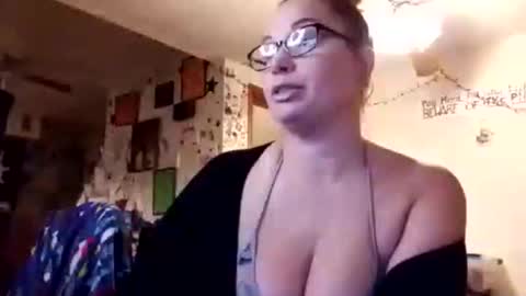 Deedeemarie02 online show from 11.20.25