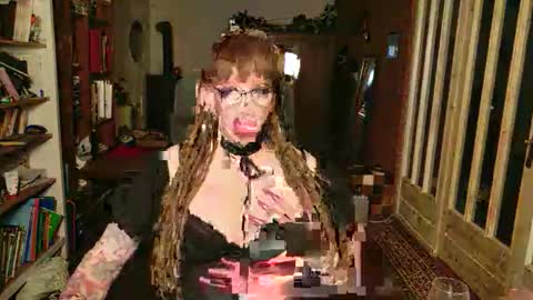 Snapshot of deeliah chatting on 05.16.26 Deeliah online show from 05.16.26