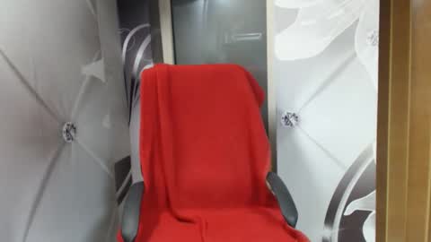 Snapshot of deepintoyourmind chatting on 11.02.25 hi guys i m a cute milf i m here for good time and nice people pls be respectfool and enjoy me online show from 11.02.25