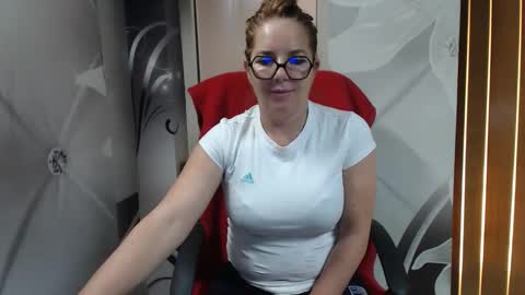 Snapshot of deepintoyourmind chatting on 03.02.26 hi guys i m a cute milf i m here for good time and nice people pls be respectfool and enjoy me online show from 03.02.26