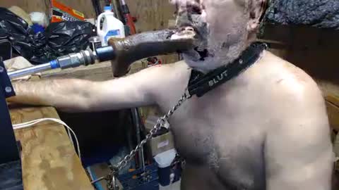 Snapshot of deepthroat227 chatting on 09.23.25 Deepthroat My Big Dildos online show from 09.23.25