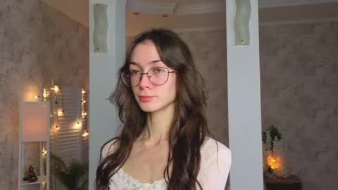 Snapshot of defeded_lovee chatting on 10.03.25 Amy online show from 10.03.25