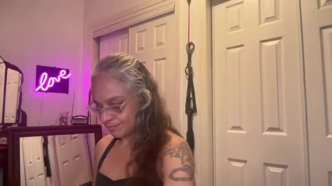 Tori online show from 10.01.25