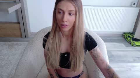 Di online show from 11.24.25