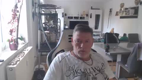 Snapshot of deinprinz2312 chatting on 10.20.25 deinprinz2312 online show from 10.20.25