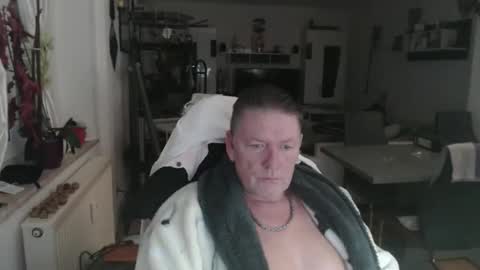 Snapshot of deinprinz2312 chatting on 12.01.25 deinprinz2312 online show from 12.01.25