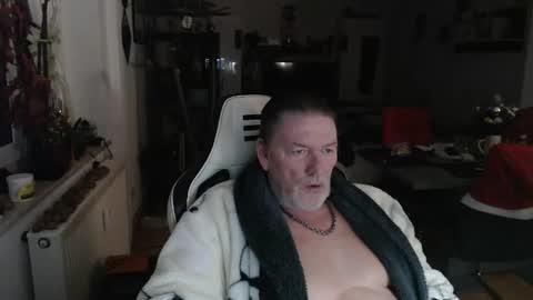 Snapshot of deinprinz2312 chatting on 01.07.26 deinprinz2312 online show from 01.07.26