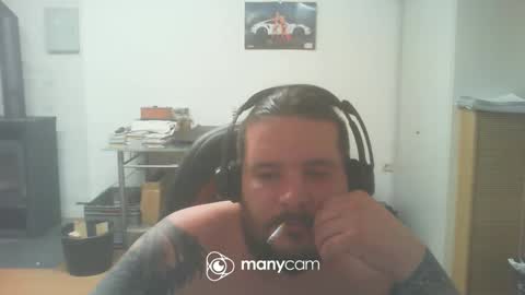 Snapshot of deinspielzeug87 chatting on 01.02.25 deinspielzeug87 online show from 01.02.25