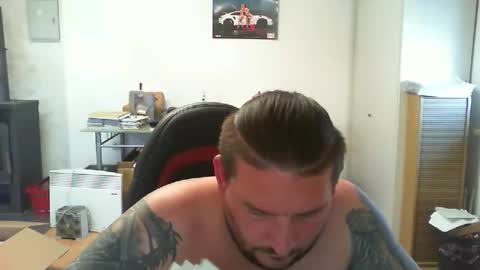 Snapshot of deinspielzeug87 chatting on 09.18.25 deinspielzeug87 online show from 09.18.25