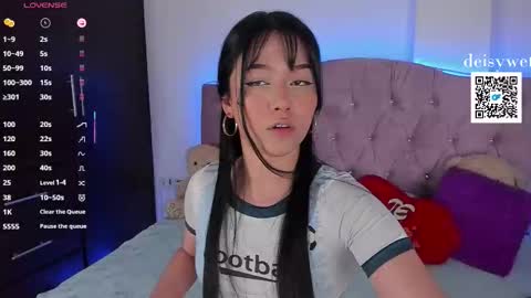 Snapshot of deisy_smith_ chatting on 10.10.25 Deisy online show from 10.10.25