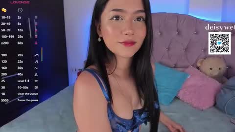 Snapshot of deisy_smith_ chatting on 10.28.25 Deisy online show from 10.28.25