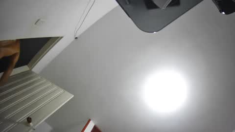 Snapshot of deividellobo chatting on 02.21.25 deividellobo online show from 02.21.25