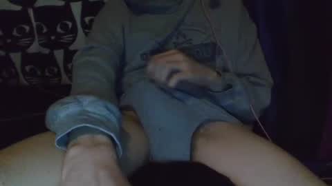 Snapshot of dekustick__ chatting on 10.19.25 CozyClementine online show from 10.19.25