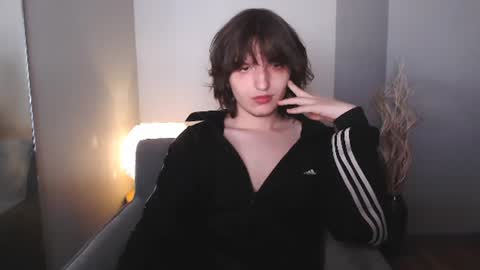 Snapshot of delalex chatting on 07.20.26 Alex online show from 07.20.26