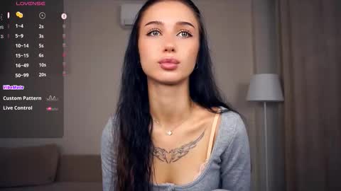 Hello everyone Im Tessa Make yourself comfortable. Were going to have fun together  online show from 09.19.25