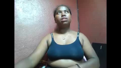 Snapshot of deliah712909 chatting on 10.17.25 deliah712909 online show from 10.17.25