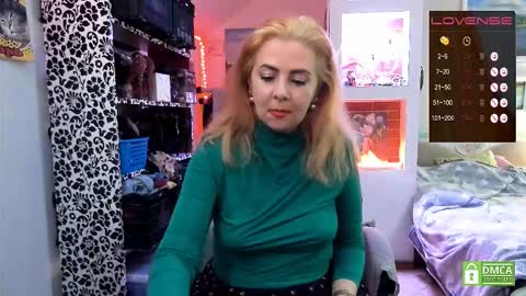 Delicacat online show from 09.19.25