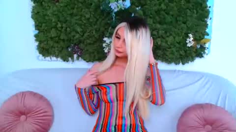 deliciaalove online show from 11.28.25